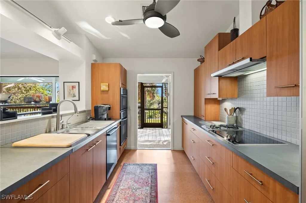 2151 Estey Avenue Naples FL 34104