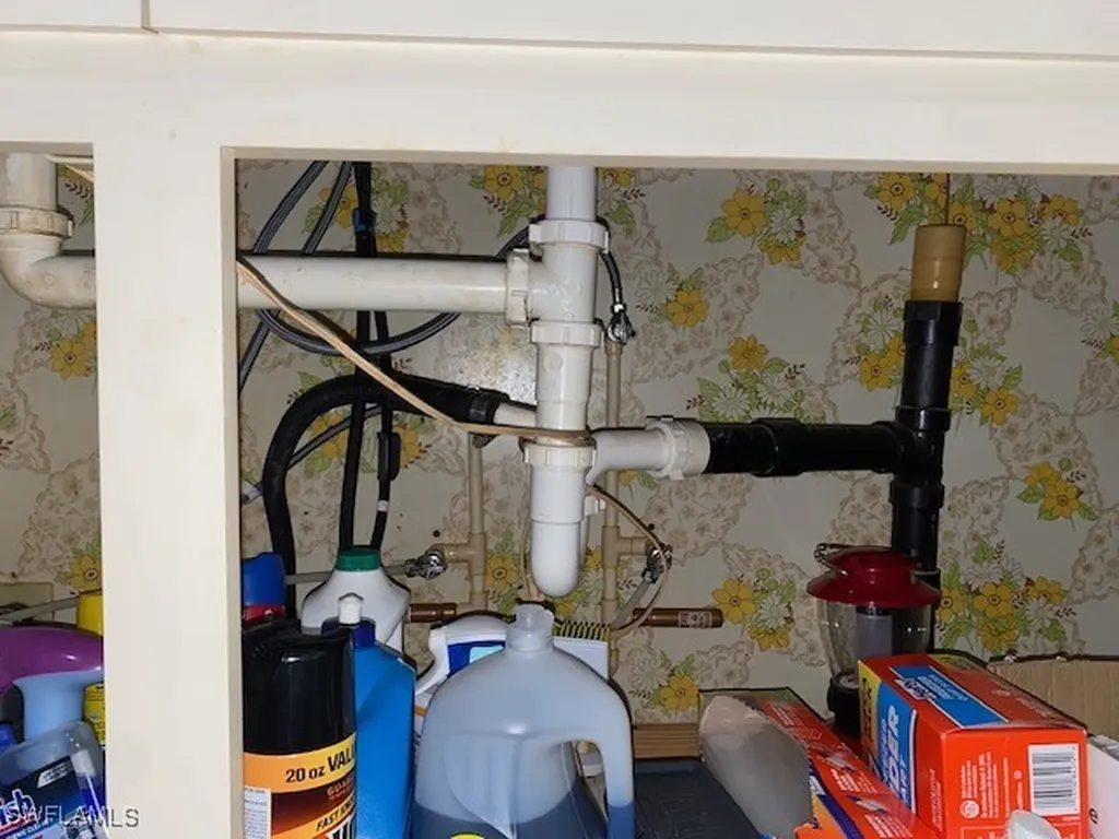 2727 Indianwood Drive North Fort Myers FL 33917