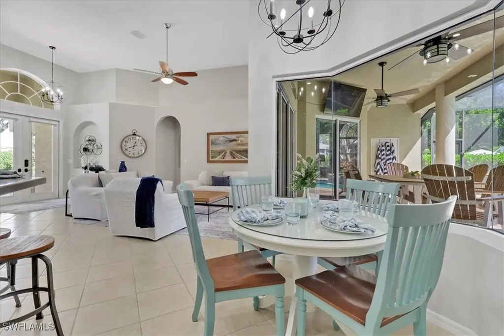 1140 10th Avenue N Naples FL 34102