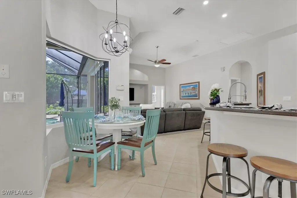 1140 10th Avenue N Naples FL 34102