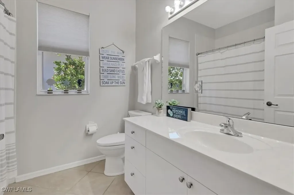 1140 10th Avenue N Naples FL 34102