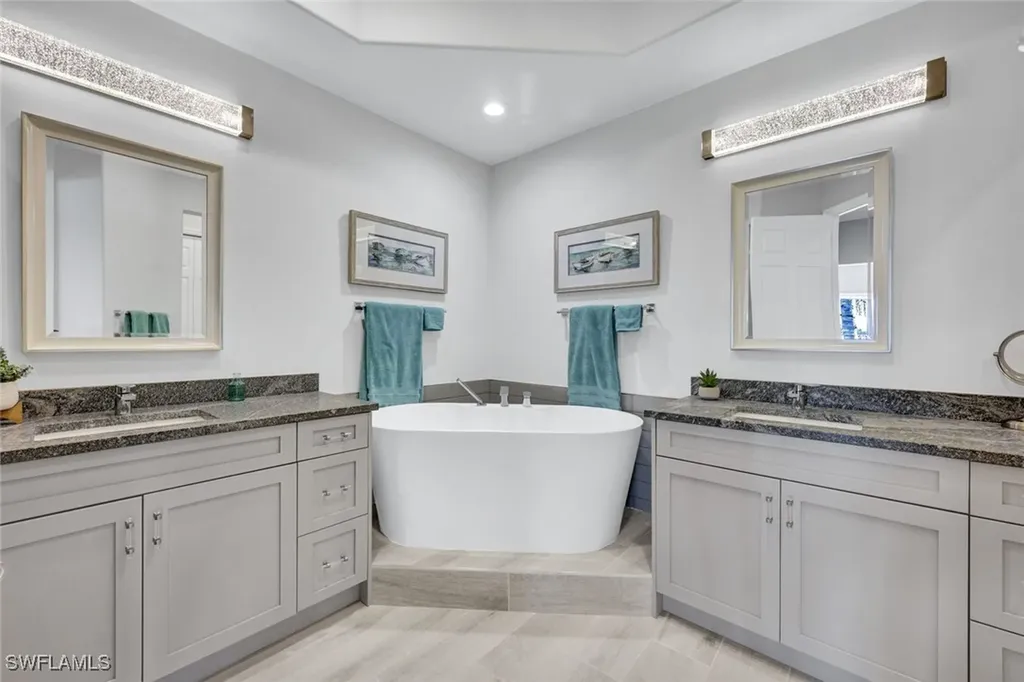 3310 Hamlet Drive Naples FL 34105