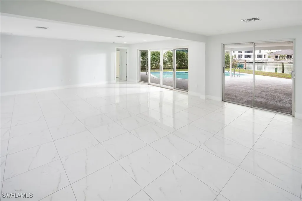 320 Bow Line Drive Naples FL 34103
