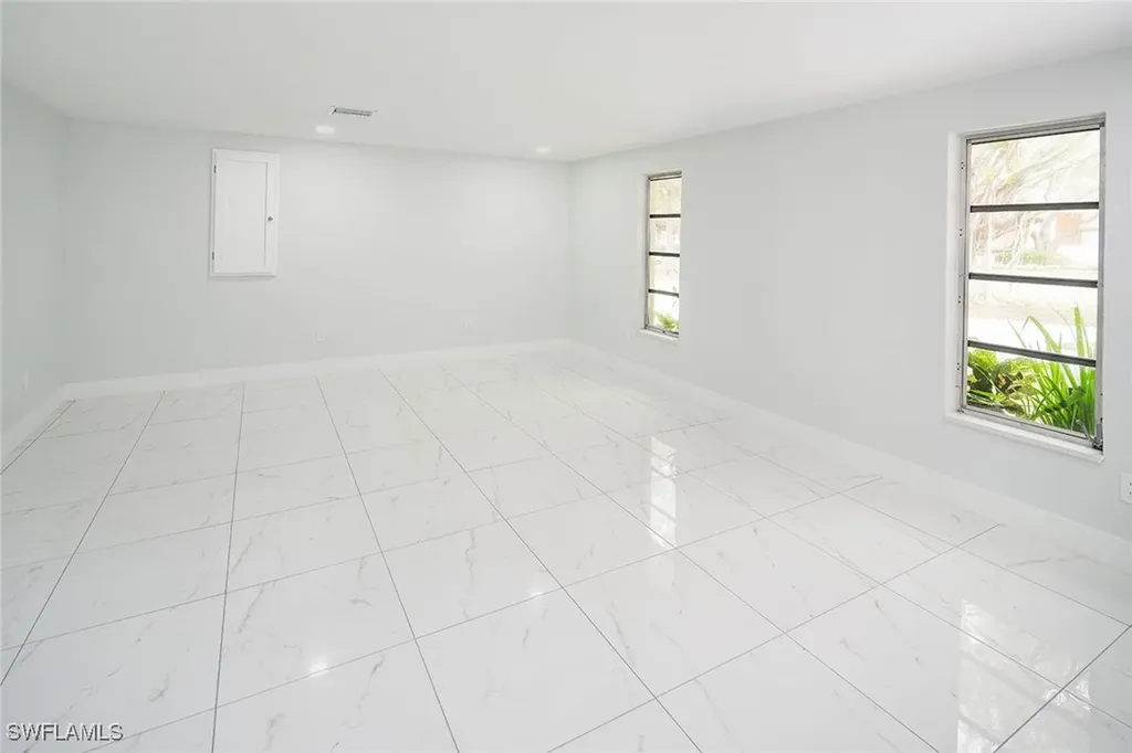 320 Bow Line Drive Naples FL 34103