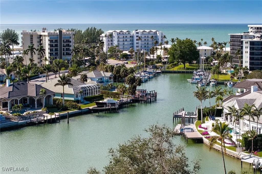 320 Bow Line Drive Naples FL 34103