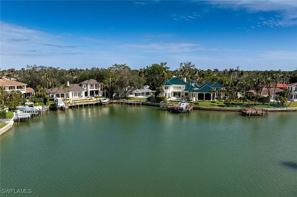 320 Bow Line Drive Naples FL 34103