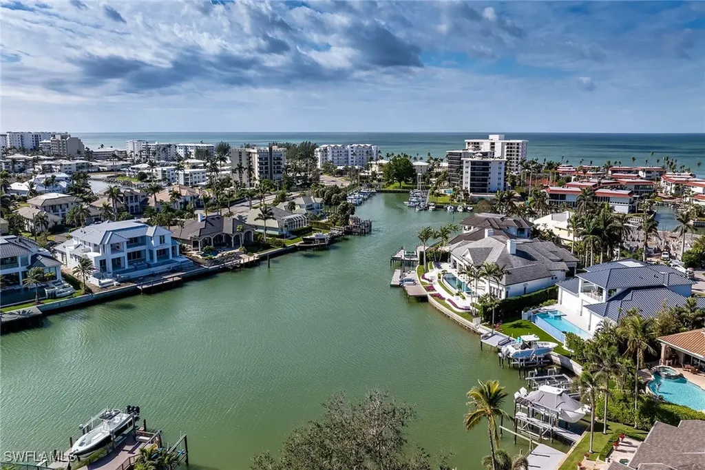 320 Bow Line Drive Naples FL 34103