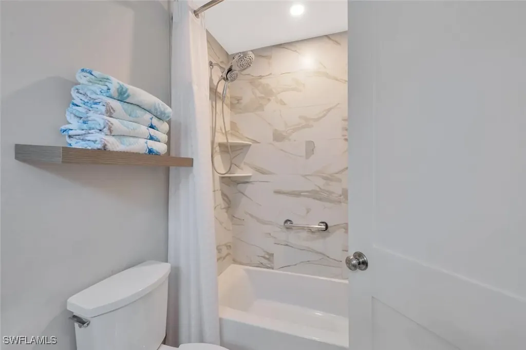 583 Beachwalk Circle Naples FL 34108