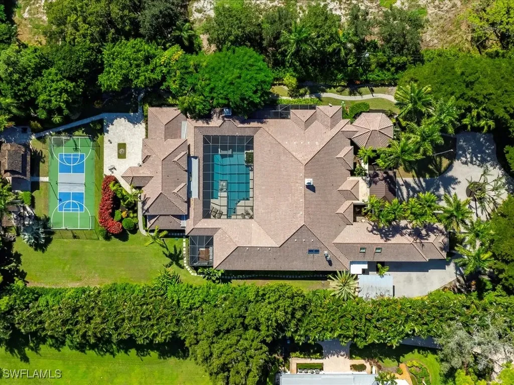 656 Hickory Road Naples FL 34108