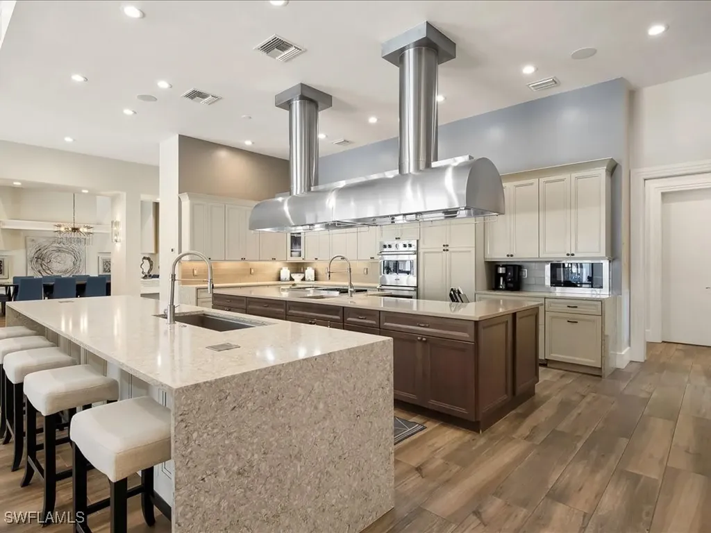 656 Hickory Road Naples FL 34108