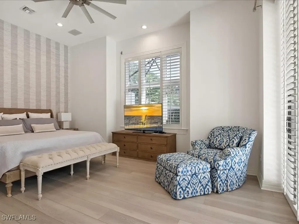 656 Hickory Road Naples FL 34108