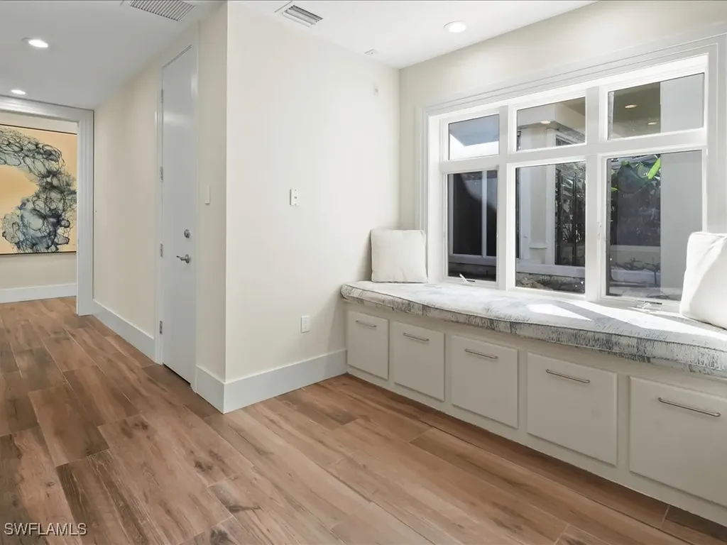 656 Hickory Road Naples FL 34108