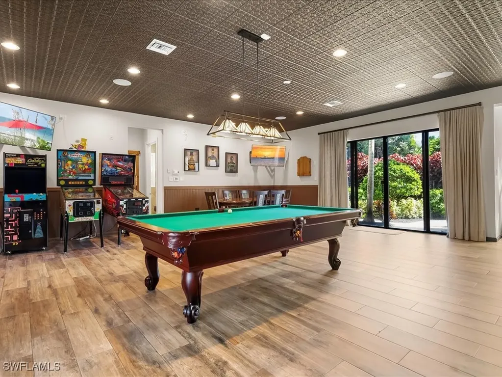 656 Hickory Road Naples FL 34108