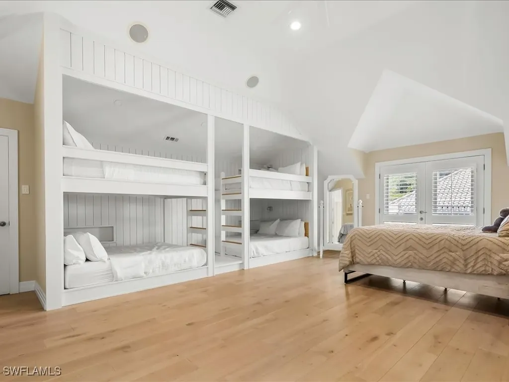 656 Hickory Road Naples FL 34108