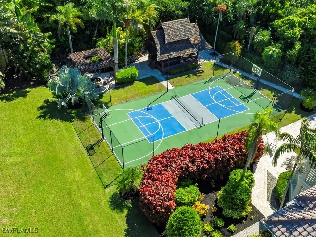 656 Hickory Road Naples FL 34108