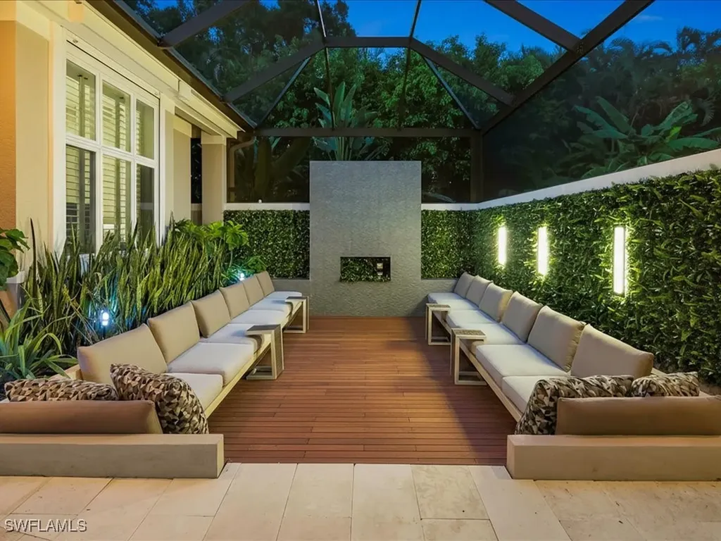 656 Hickory Road Naples FL 34108