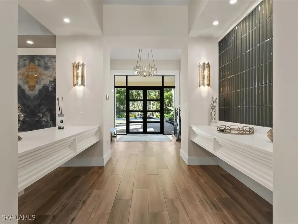656 Hickory Road Naples FL 34108