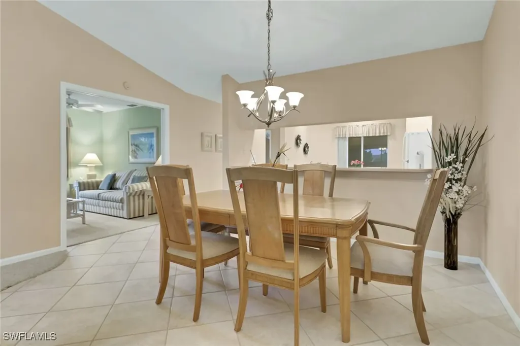 6985 Dennis Circle Naples FL 34104