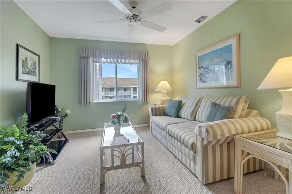 6985 Dennis Circle Naples FL 34104
