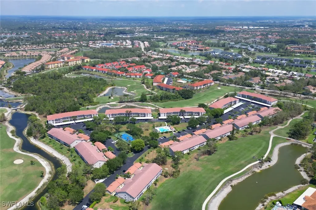 6985 Dennis Circle Naples FL 34104