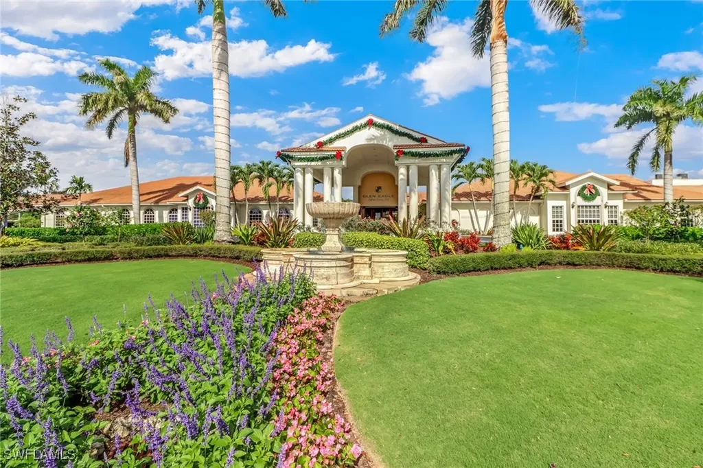 6985 Dennis Circle Naples FL 34104