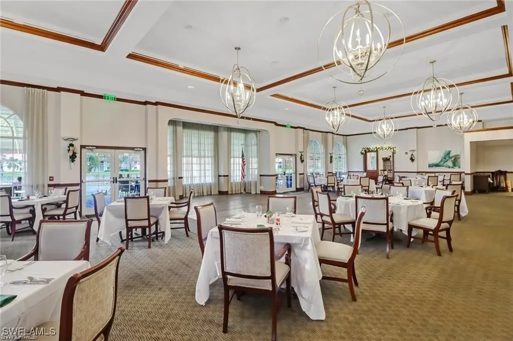 6985 Dennis Circle Naples FL 34104