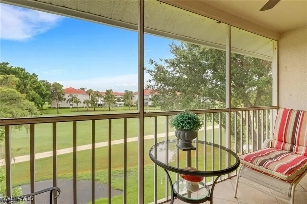 6985 Dennis Circle Naples FL 34104