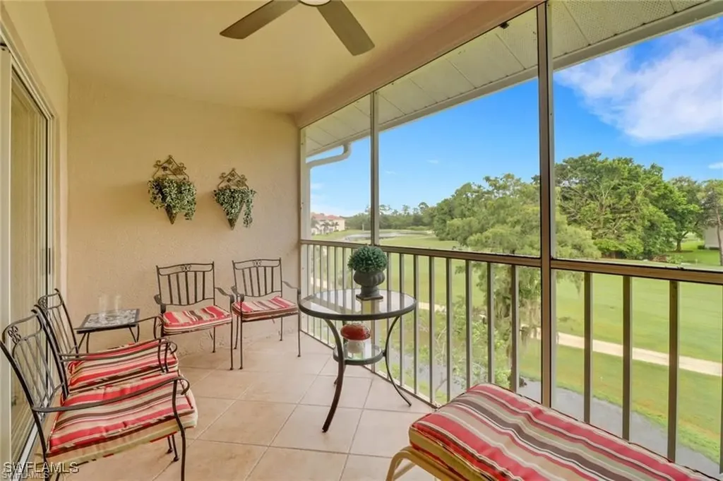 6985 Dennis Circle Naples FL 34104