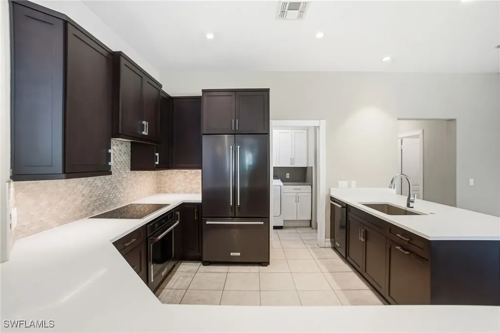 12885 Collier Boulevard Naples FL 34116