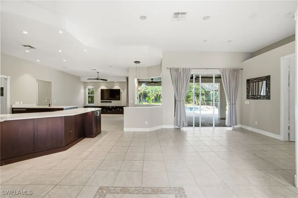 12885 Collier Boulevard Naples FL 34116