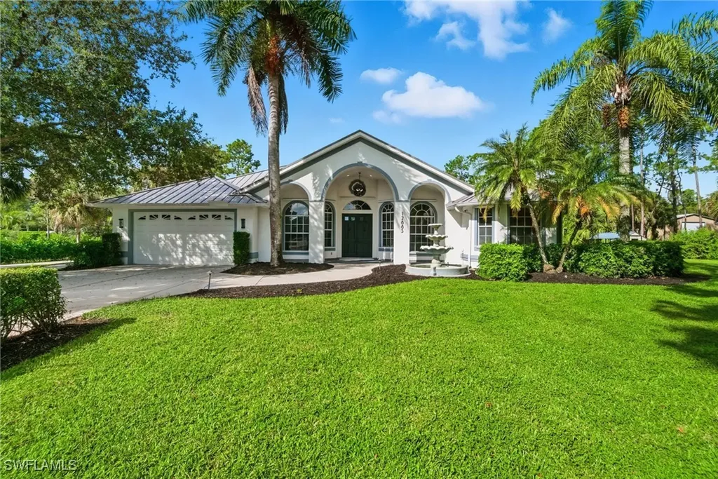 12885 Collier Boulevard Naples FL 34116