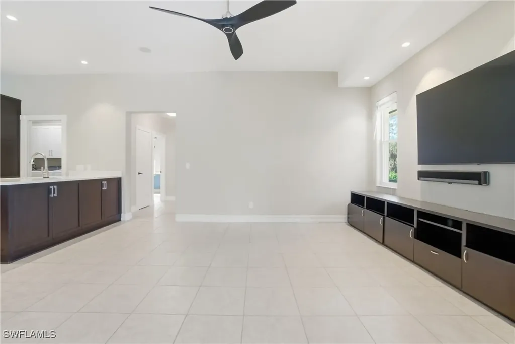 12885 Collier Boulevard Naples FL 34116