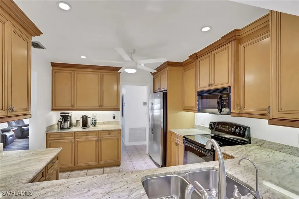 702 E Valley Drive Bonita Springs FL 34134