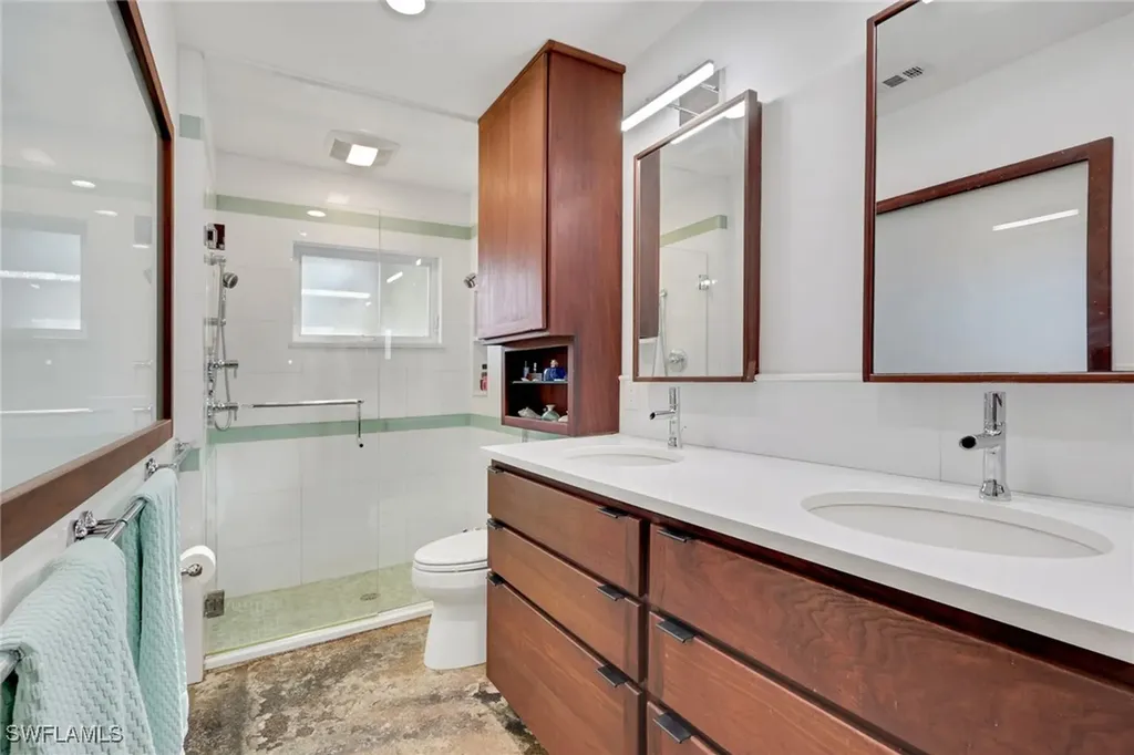 702 E Valley Drive Bonita Springs FL 34134