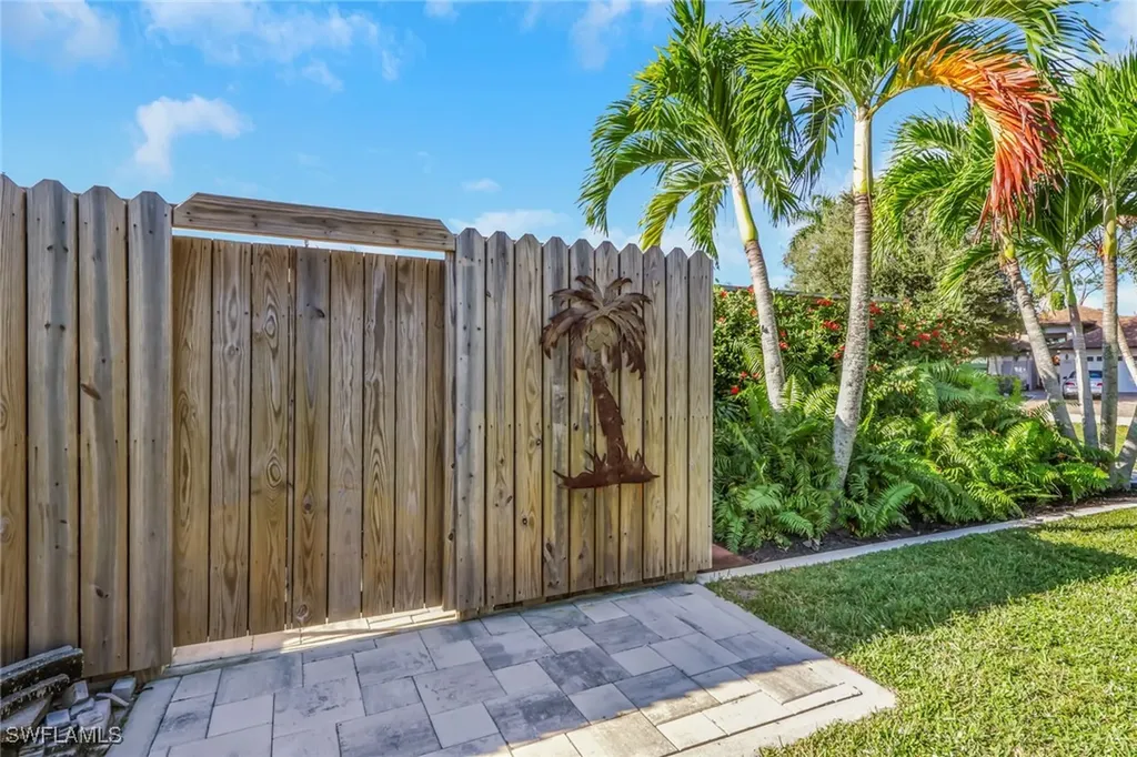 702 E Valley Drive Bonita Springs FL 34134