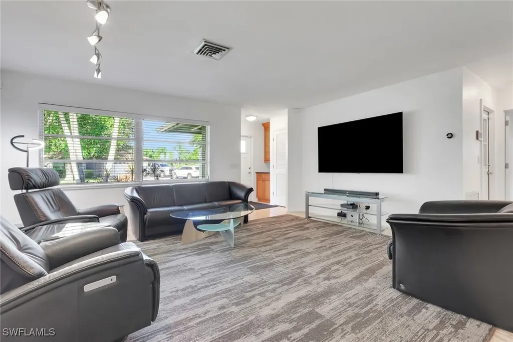 702 E Valley Drive Bonita Springs FL 34134