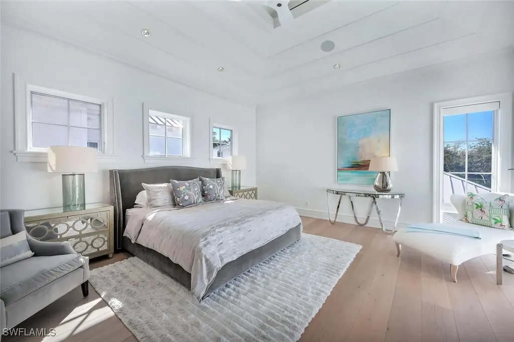 982 9th Avenue S Naples FL 34102