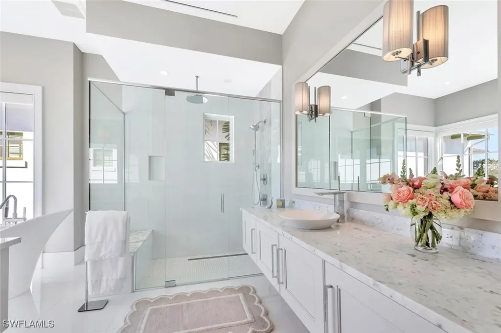 982 9th Avenue S Naples FL 34102