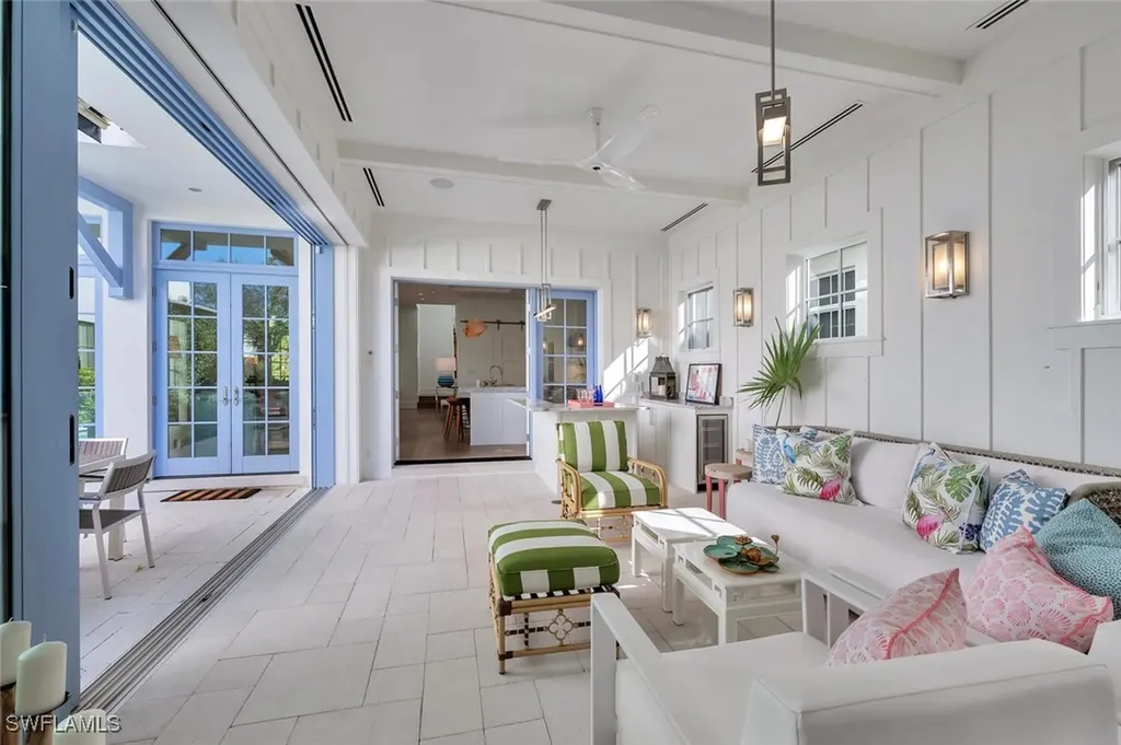 982 9th Avenue S Naples FL 34102