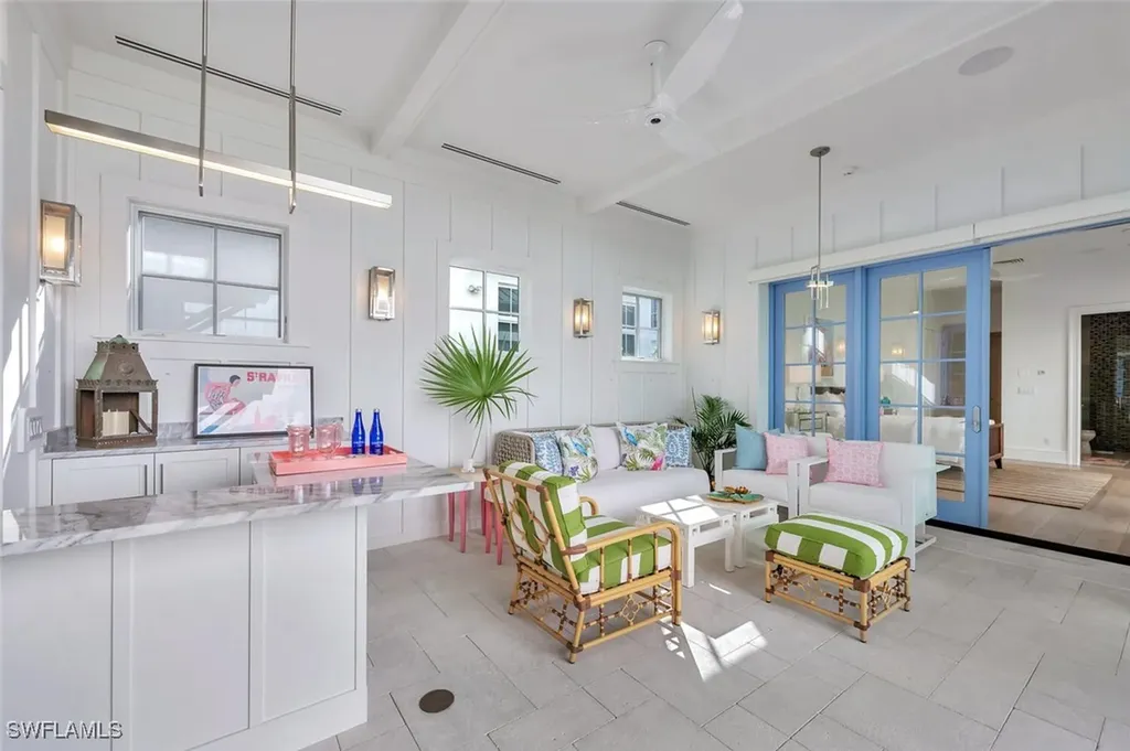 982 9th Avenue S Naples FL 34102