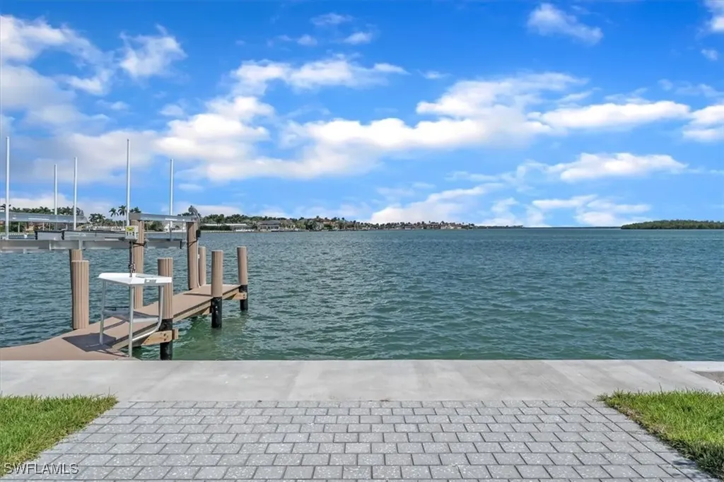 961 Collier Court Marco Island FL 34145