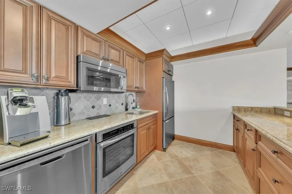 961 Collier Court Marco Island FL 34145