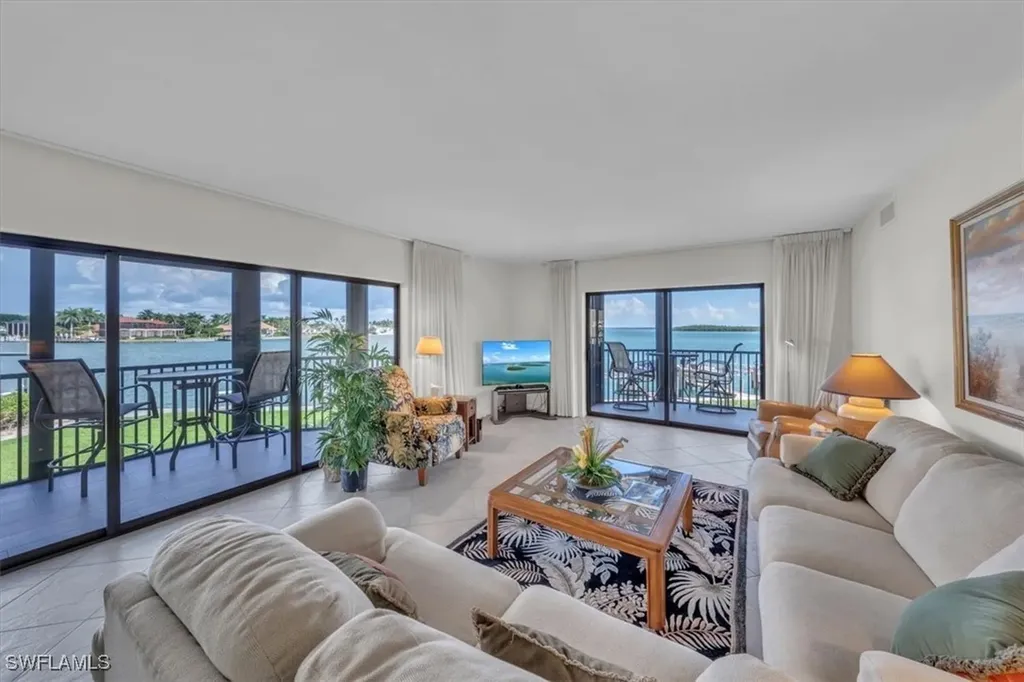 961 Collier Court Marco Island FL 34145