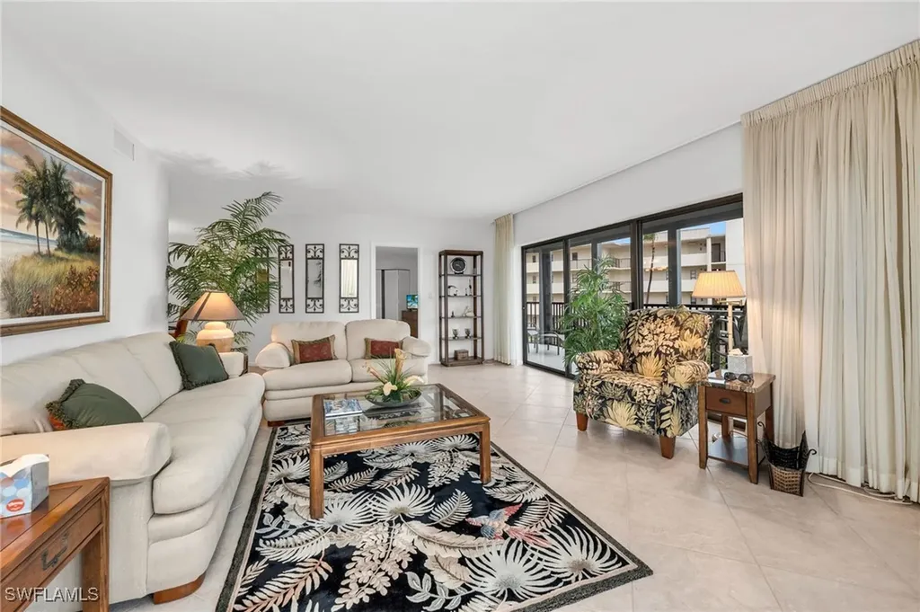 961 Collier Court Marco Island FL 34145