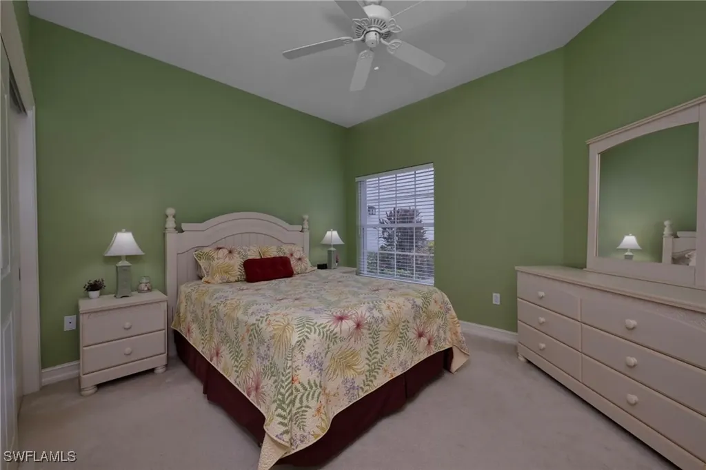 8161 Saratoga Drive Naples FL 34113