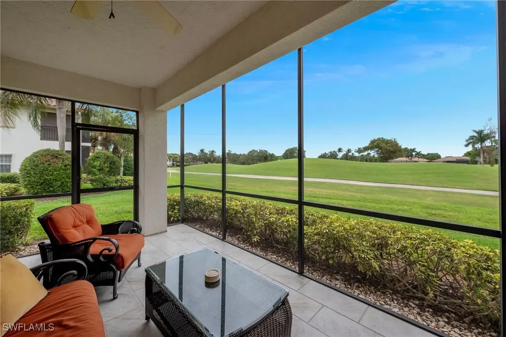 8161 Saratoga Drive Naples FL 34113