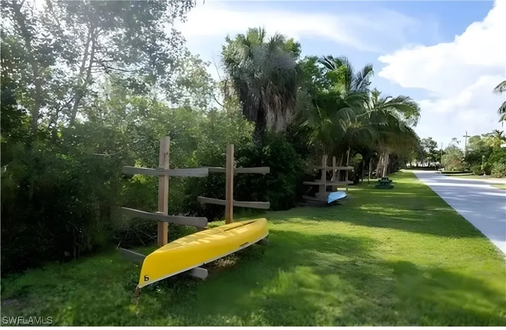 726 Park Avenue Naples FL 34110