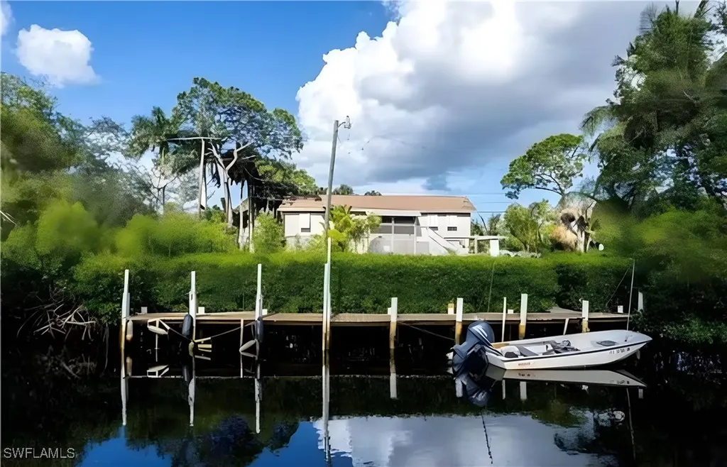 726 Park Avenue Naples FL 34110