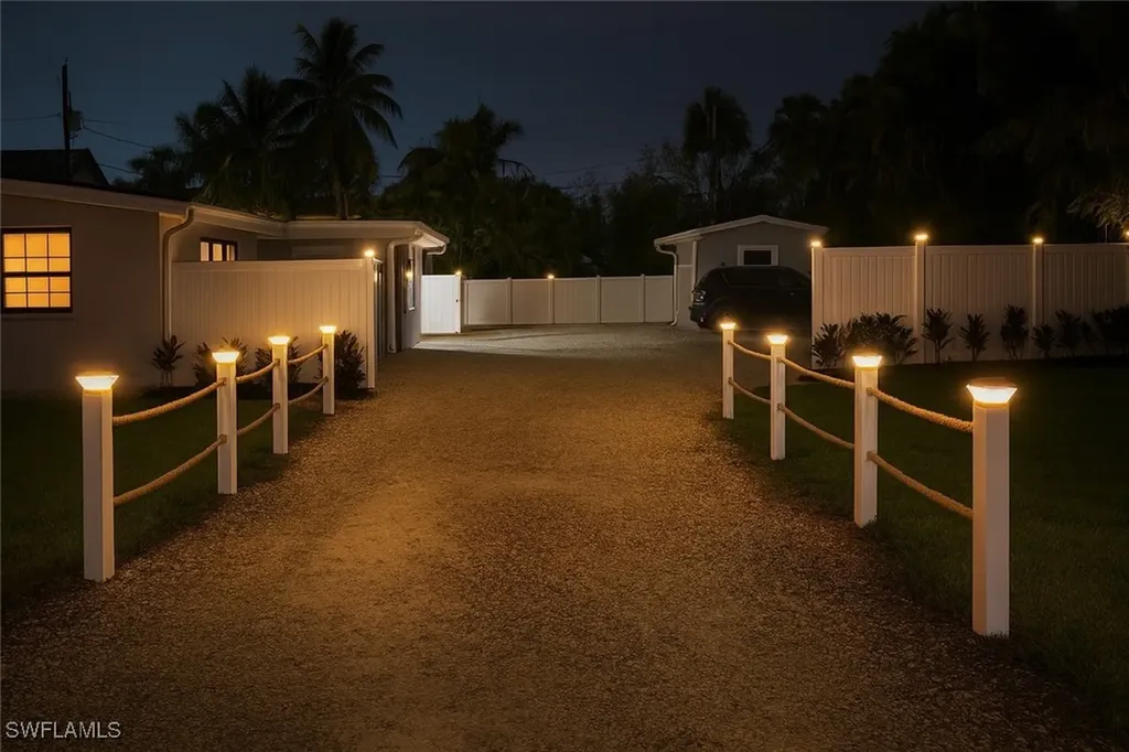 726 Park Avenue Naples FL 34110