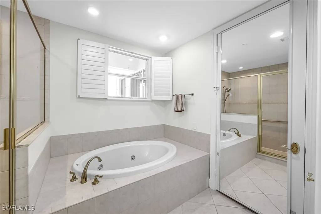 510 Avellino Isle Circle Naples FL 34119